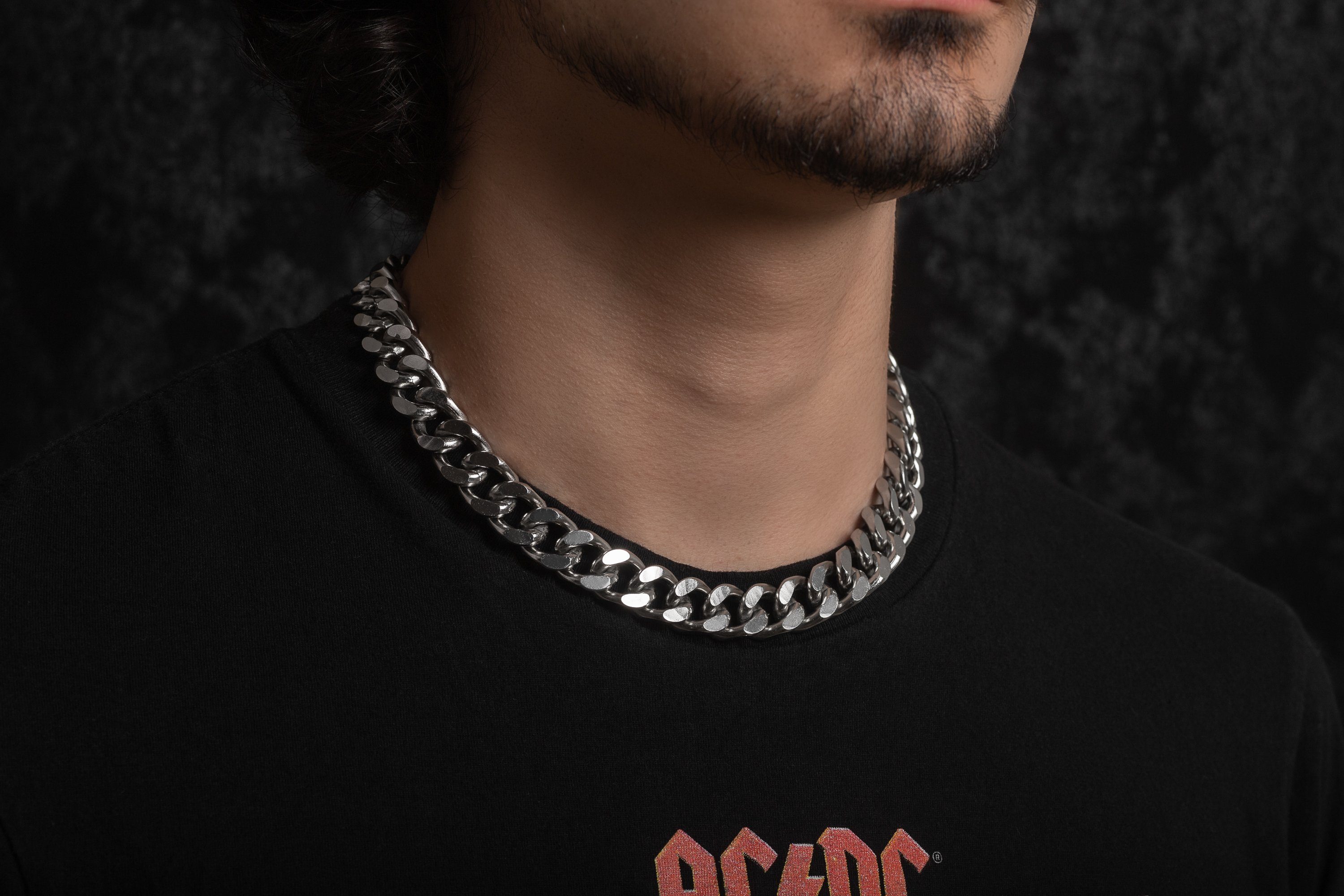 Miami Cuban Link Chains vs LA Cuban Link Chains