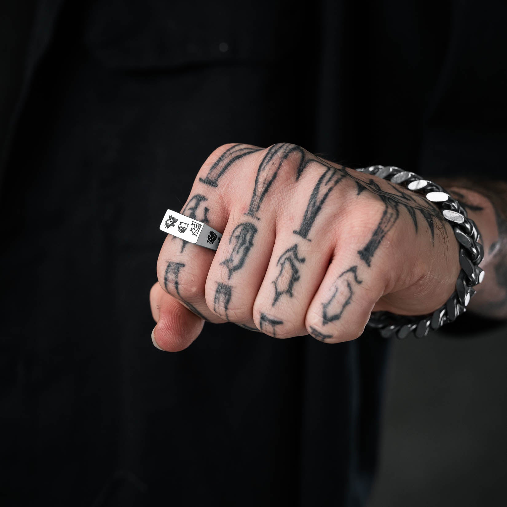 silver small signet ring with tattoo designs