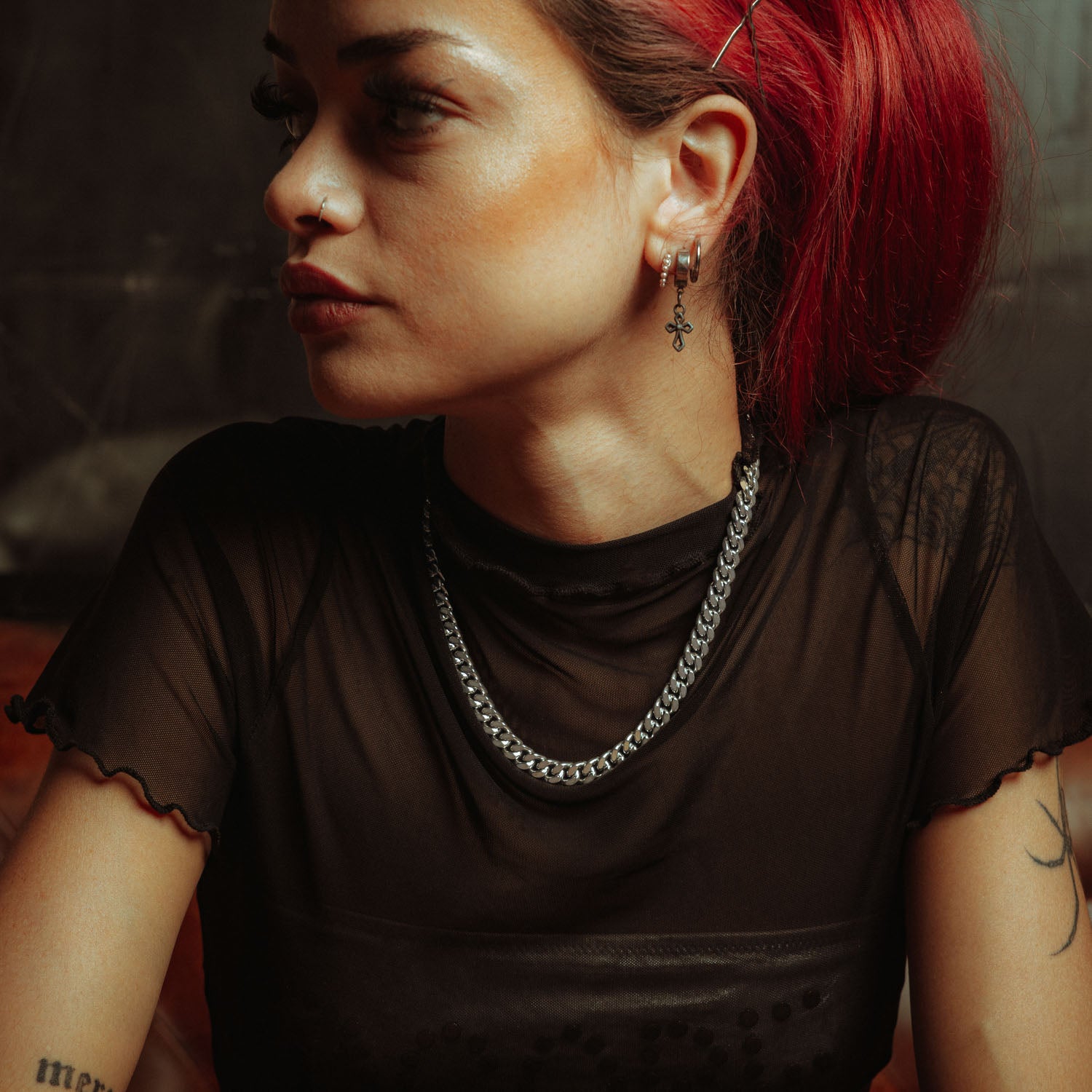 silver 9mm cuban chain on female model with red hair