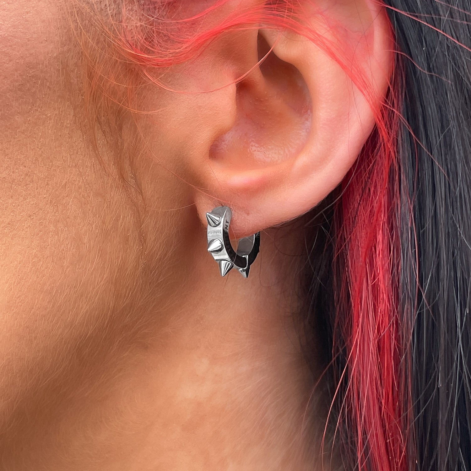 womens-spiked-earring