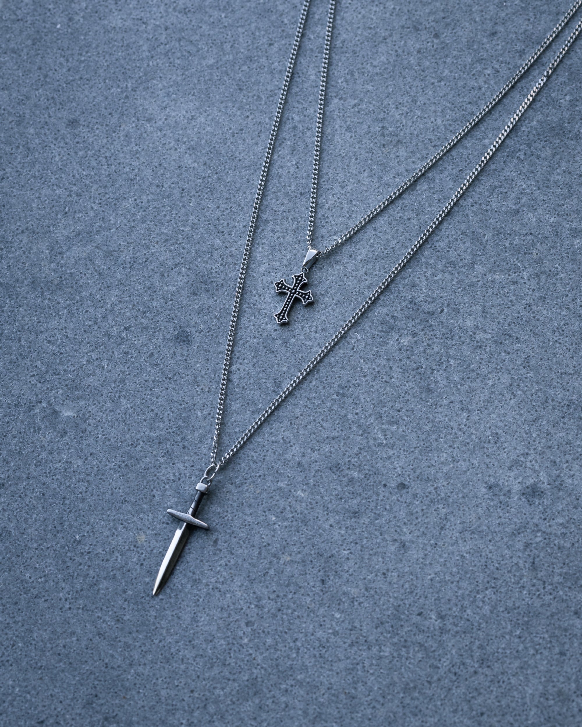 How to shorten a chain necklace that is too long? - Statement Collective