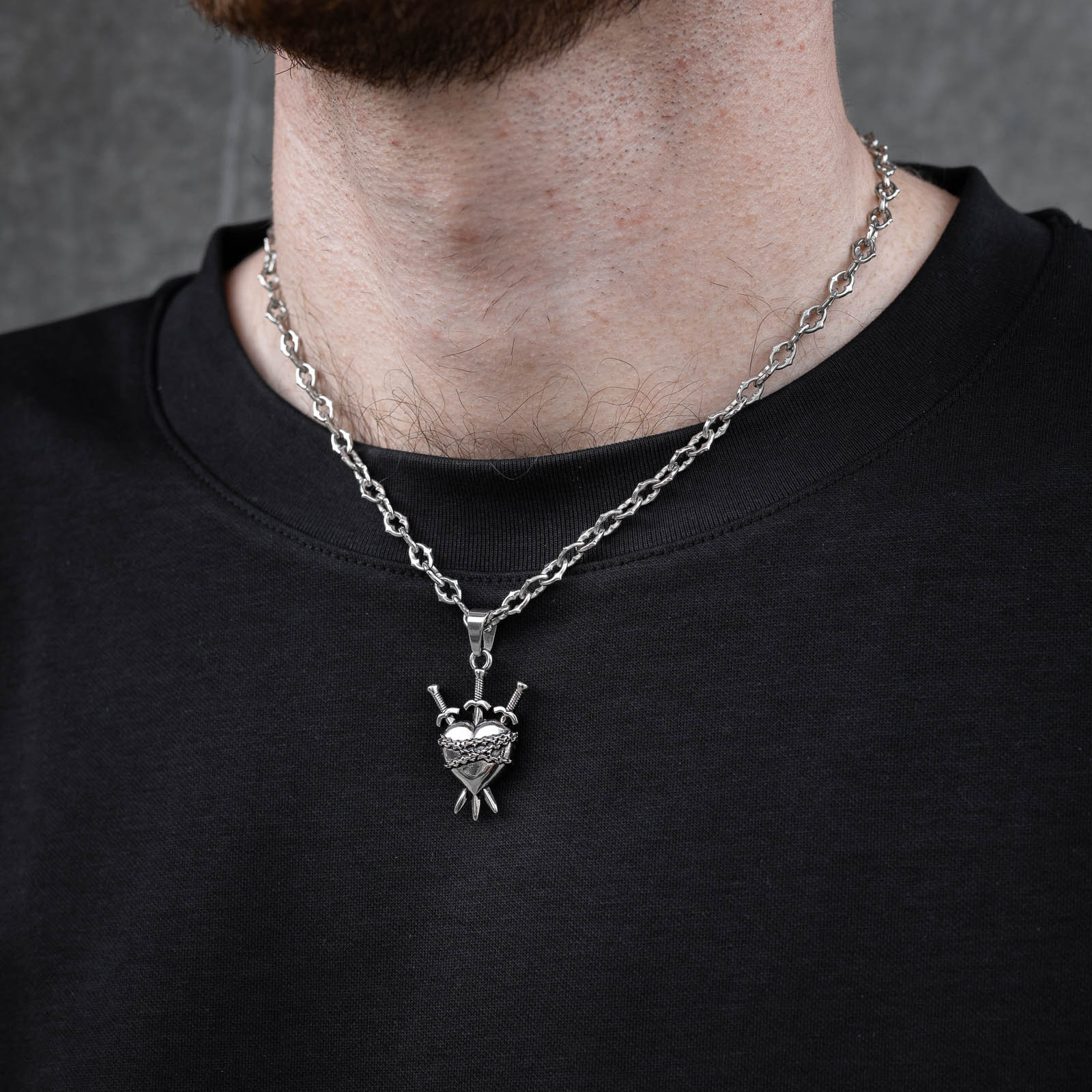 heart-pendant-silver-spiked-chain