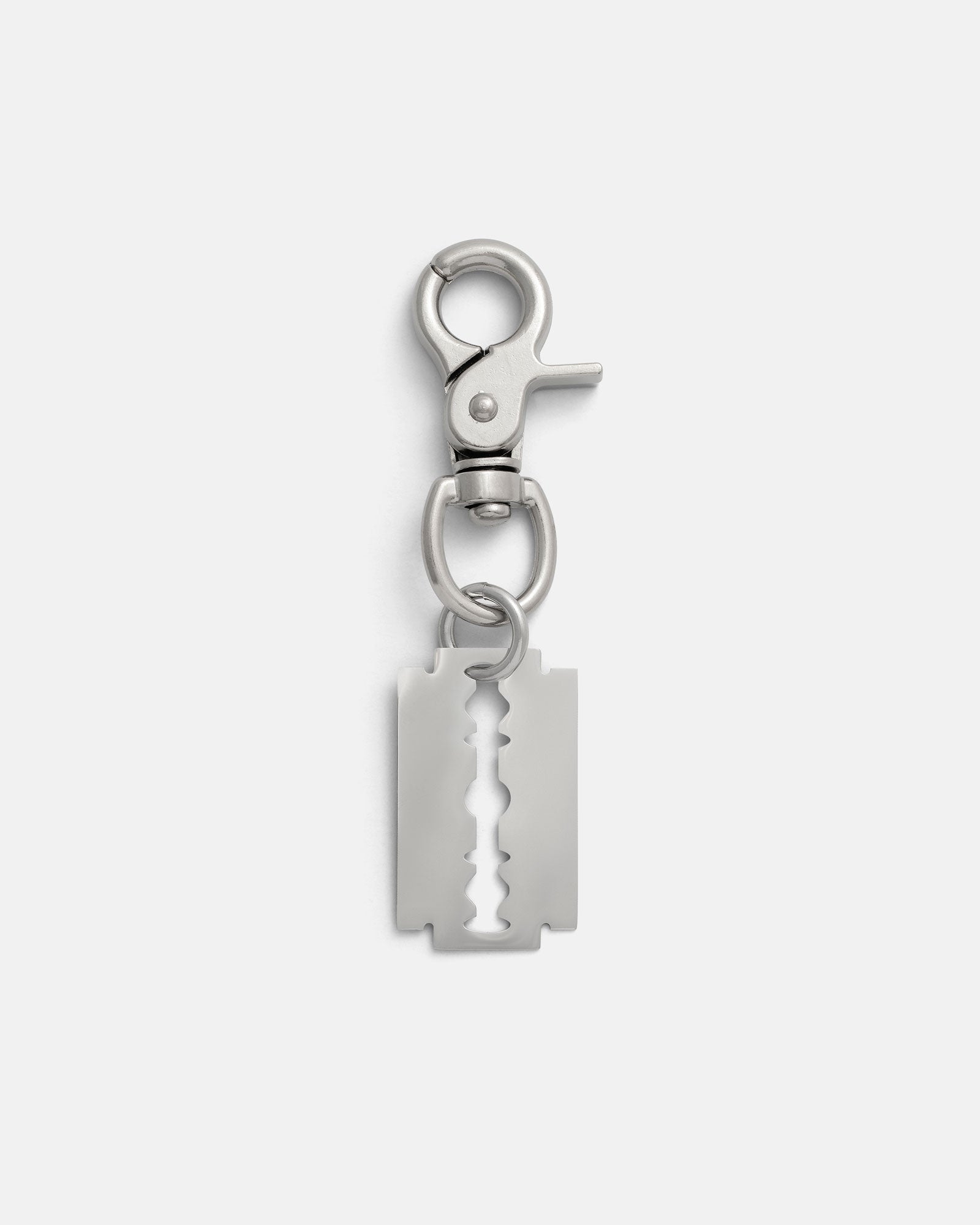 The Razor Blade Belt Clip features a stainless steel razor blade pendant and a sturdy clasp, ideal for alternative fashion enthusiasts. Presented on a plain white background.
