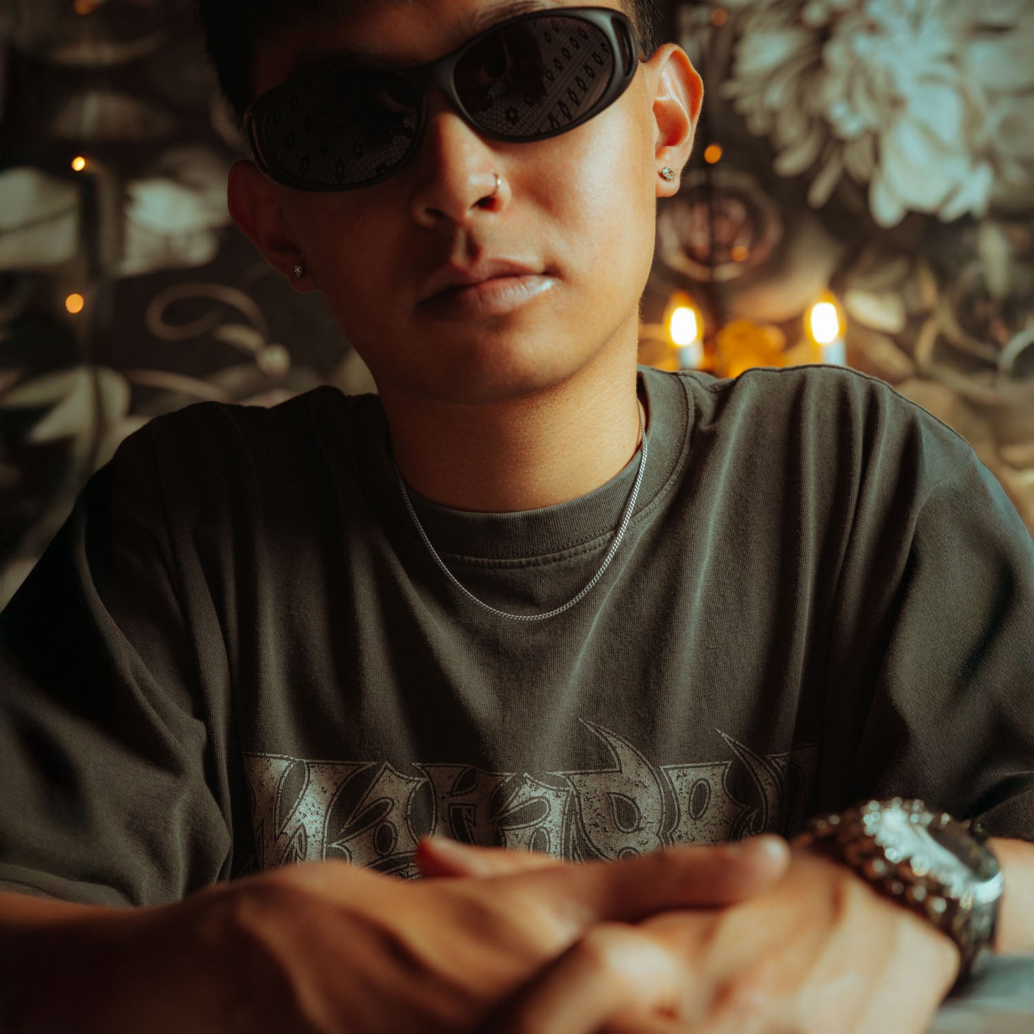 2mm cuban chain in sterling silver on male model wearing sunglasses 