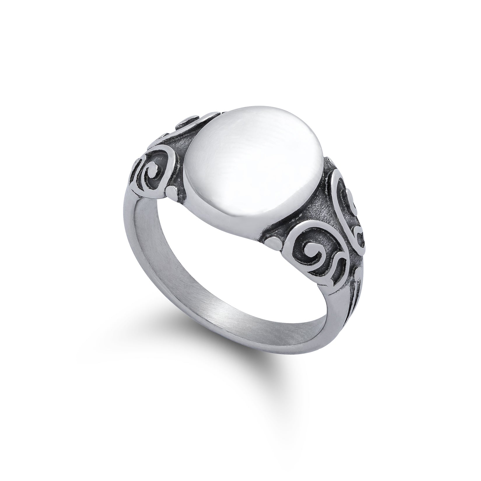 Scroll signet ring in silver by statement collective