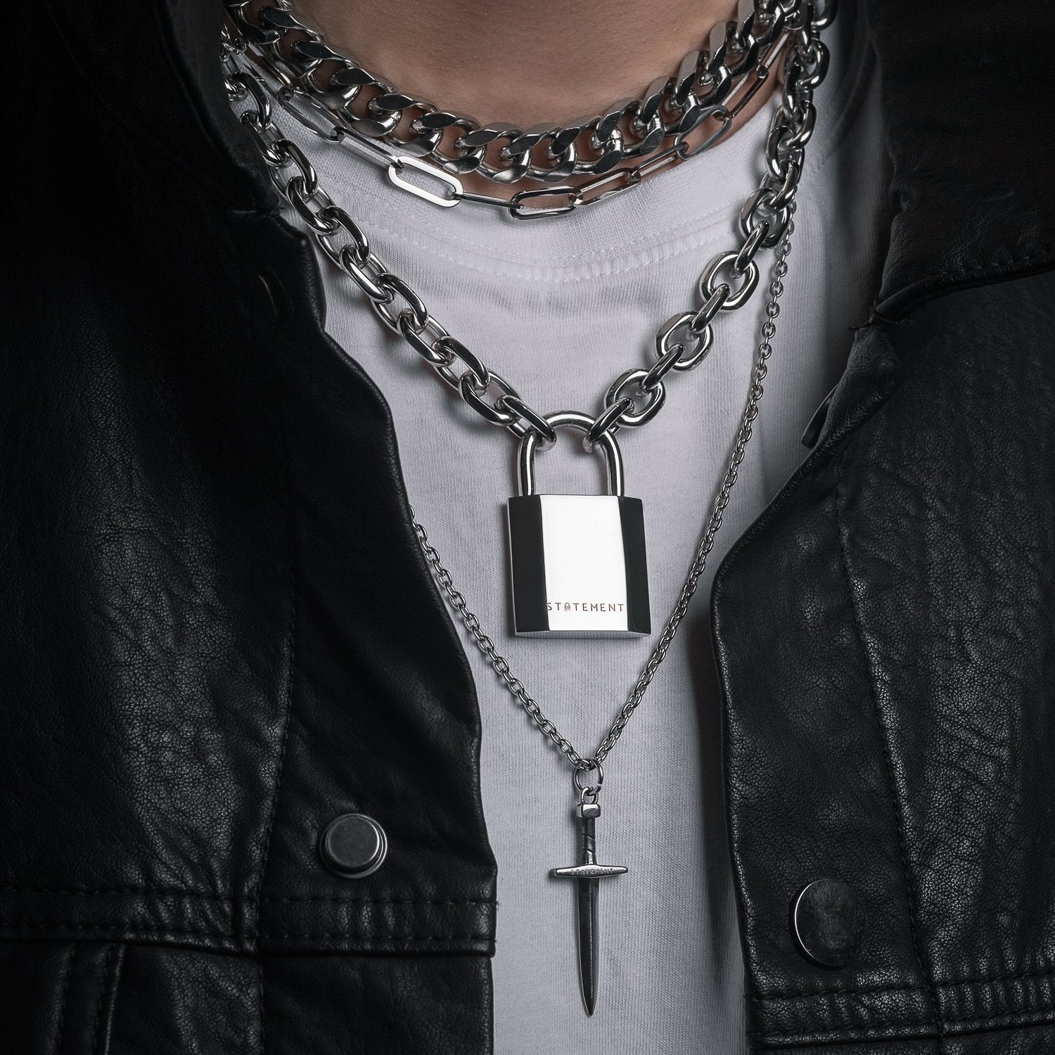 Big lock necklace