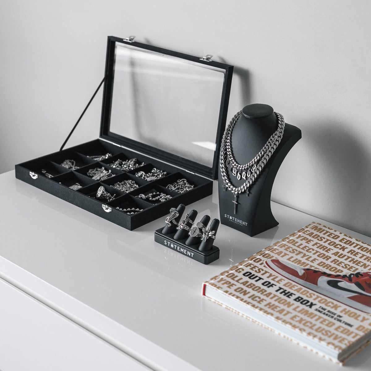 Statement Necklace Display Bust Accessories STATEMENT 